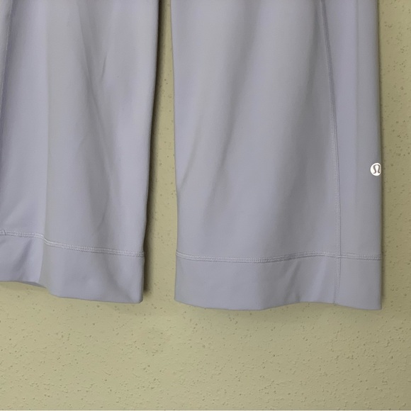 Lululemon Clam Digger II Relaxed Fit Crop Pants Light Lavender Size 8 - Picture 9 of 13